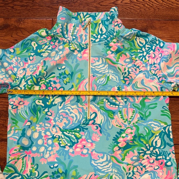 Lilly Pulitzer Ronan Cropped Pullover UPF 50+ - Picture 5 of 6